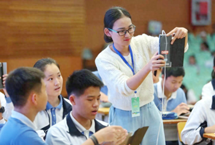 高中文史_文史高中特色项目建设_文史高中特色