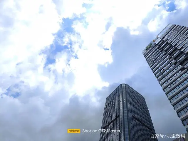 真我gt2大师探索版_真我gt2大师探索版_真我gt2大师探索版