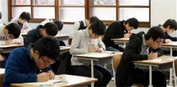 韩国学生枪杀美国学生案件_韩国学生_韩国学生压力大不大