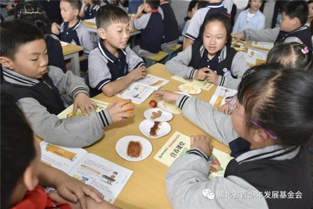 中国学生营养日_中国学生营养与健康示范学校_营养学生中国有多少人