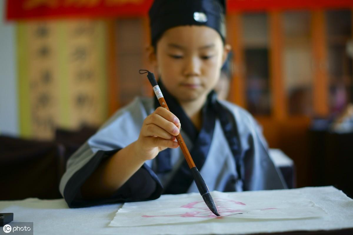 国学幼儿园宣传图片_幼儿国学学校_国学幼儿园