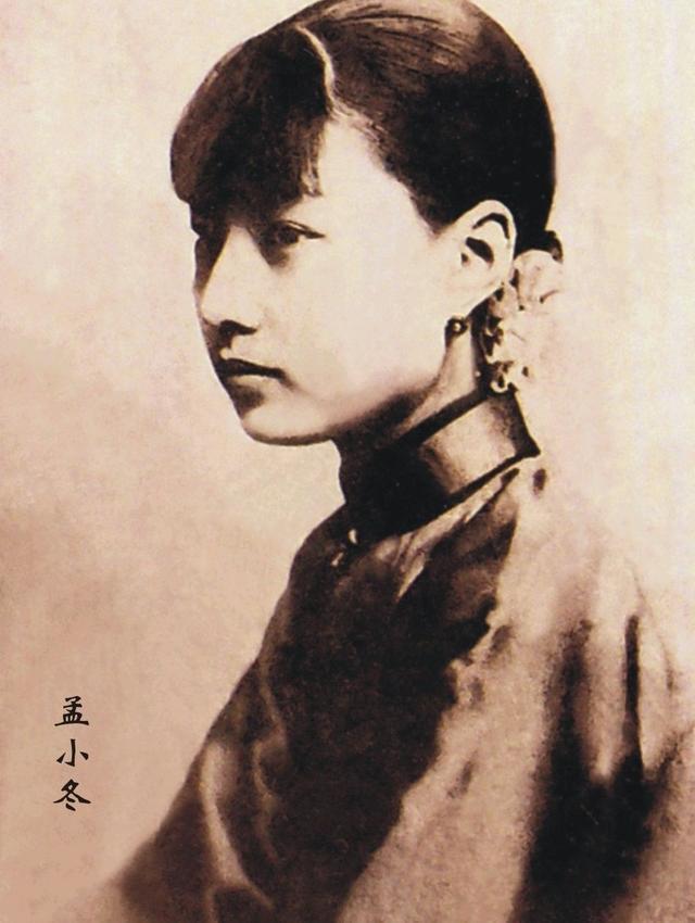 民国时期女大学生罕见美照，看这些照片就足以让现在的大学生汗颜