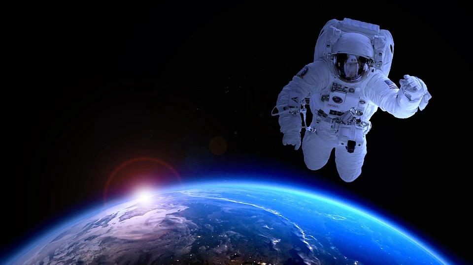 宇宙探索编辑部讲的什么_宇宙探索编辑部在线观看_探索宇宙