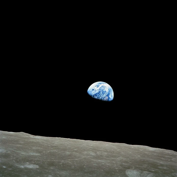宇宙探索编辑部讲的什么_宇宙探索编辑部在线观看_探索宇宙