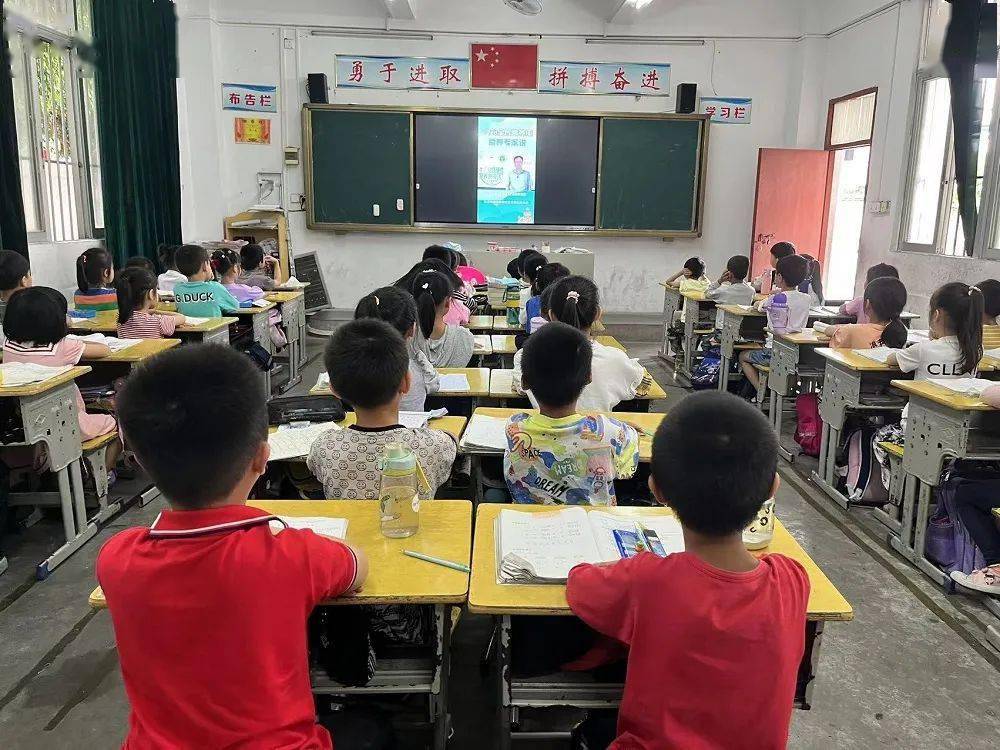 中国学生营养内容_中国学生营养与健康的放心品牌_中国学生营养日