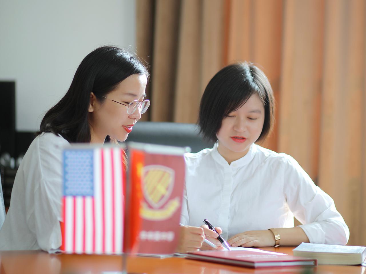 外国学生_外国学生住中国家庭_外国学生的英文