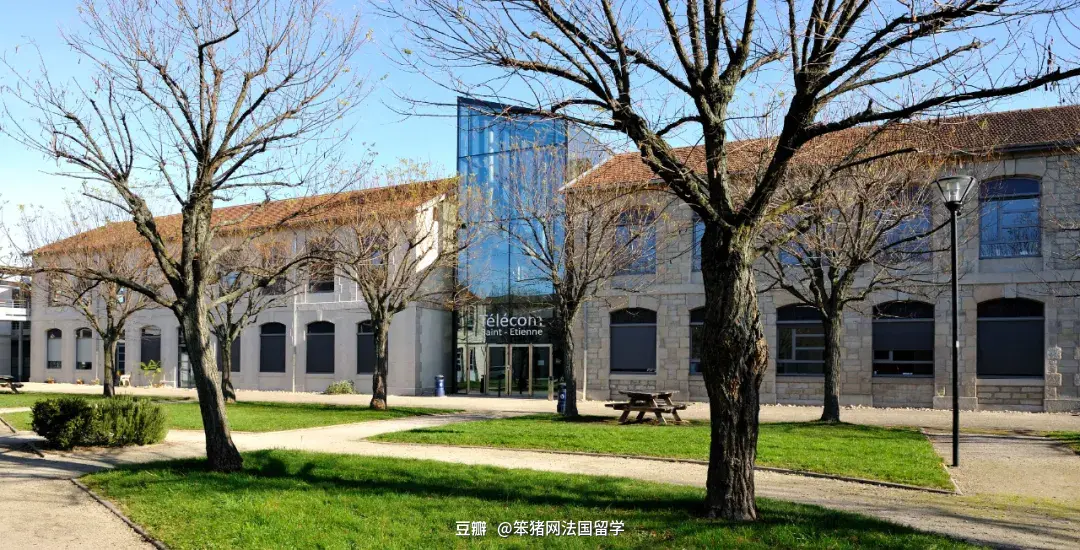 法国学制_法国学制从小学到大学_法国的学期制度