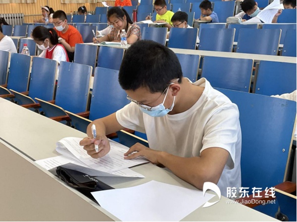 重温经典 感受书香｜烟台市第八届“国学小名士”经典诵读大赛复赛顺利举行550