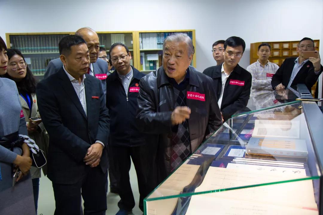 文献历史学_历史文献_文献历史记录片《信仰》