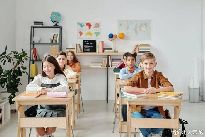 学校美国政治难不难_美国学校_寄宿学校美国