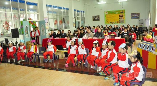国学幼儿园主要学什么_幼儿园国学_国学幼儿园宣传图片