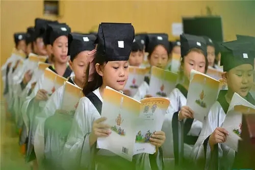 国学学生体质健康标准表_国学学生对老师行礼视频讲解_学生国学