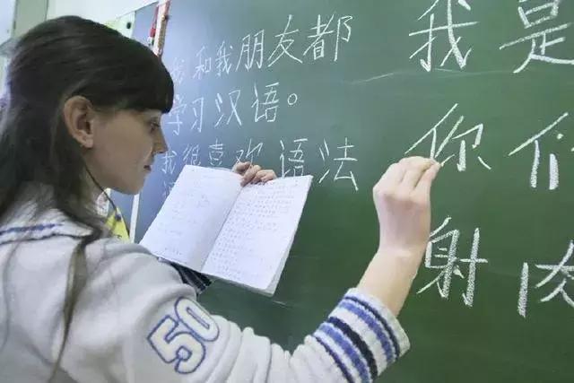 外国学生来中国留学的条件_外国学生上清华北大条件_外国学生