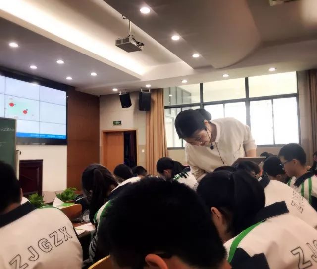 勾股定理探索方法_探索勾股定理微课_探索勾股定理