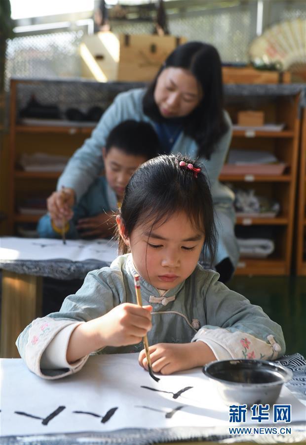 国学幼儿园主要学什么_幼儿 国学_国学幼儿园简介及办学特色