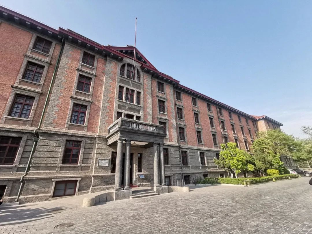 北大文史楼_北大历史文化学院_北大文史楼图片