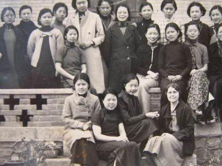 民国学生装_民国学生装扮_民国学生装