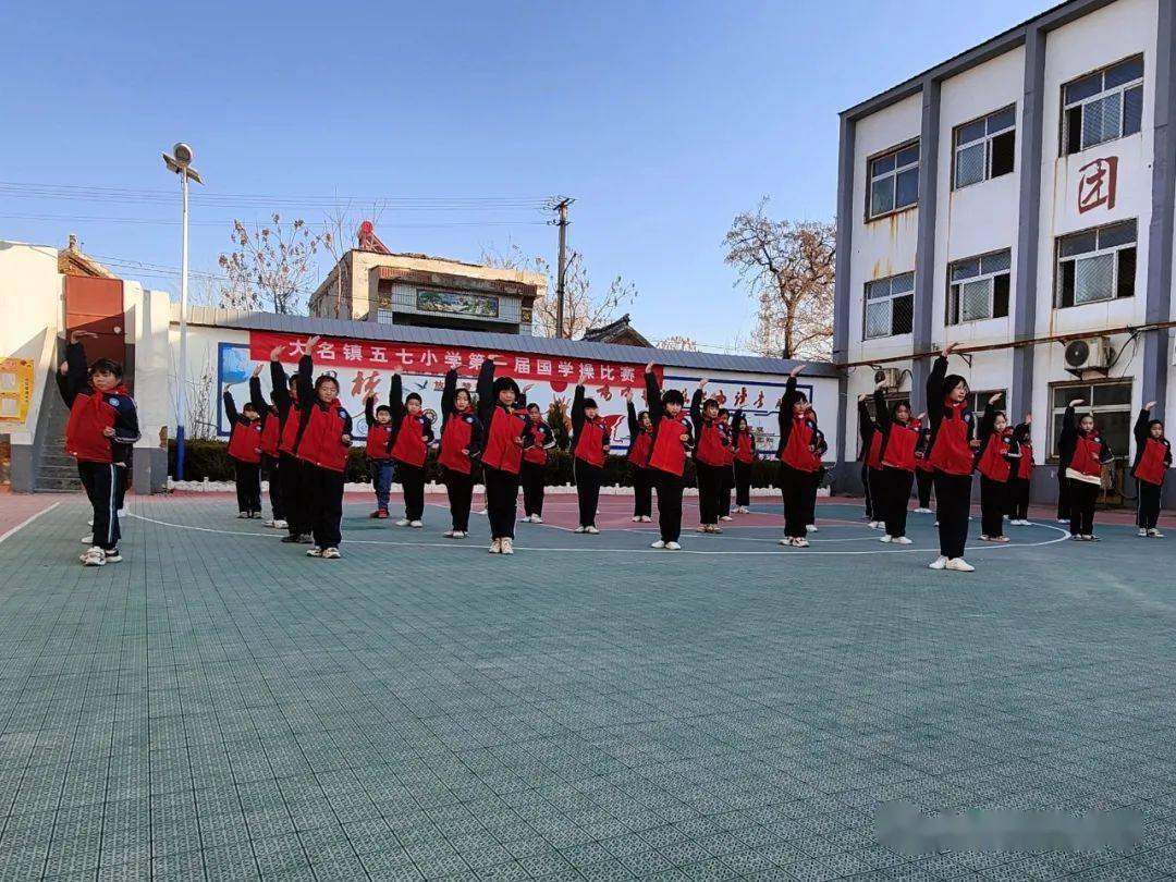 国学操舞蹈视频_国学操天地玄黄台词_国学操