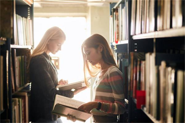 英国学校排名前100_英国学校排名前十_英国学校