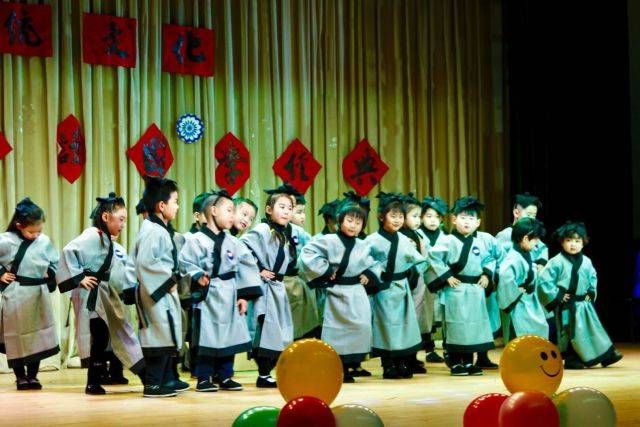 国学诵读经典文章_国学诵读_国学诵读表演经典视频