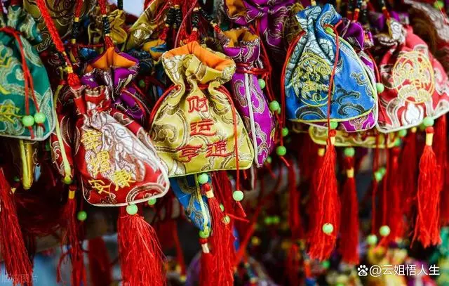 民间传说_民间传说蝙蝠为老鼠变化而成_民间传说的特点