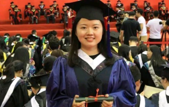 人物感动中国之悬崖小学教师_感动中国人物_人物感动中国真实事迹150字