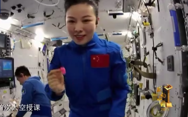 人物感动中国之悬崖小学教师_感动中国人物_人物感动中国真实事迹150字