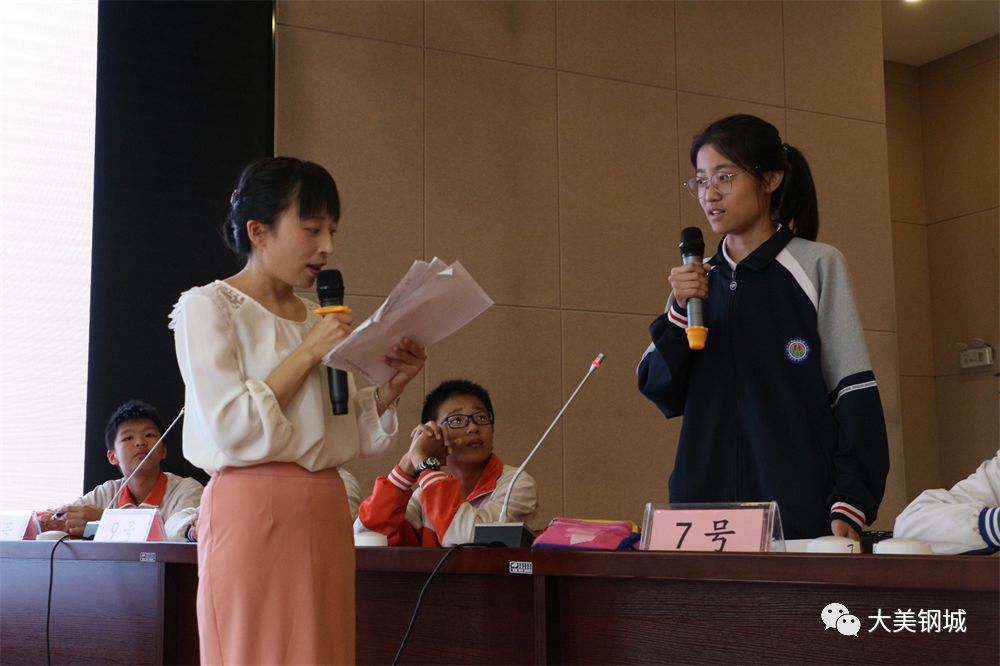 国学学生对老师行礼视频讲解_学生国学_国学学生集体朗诵