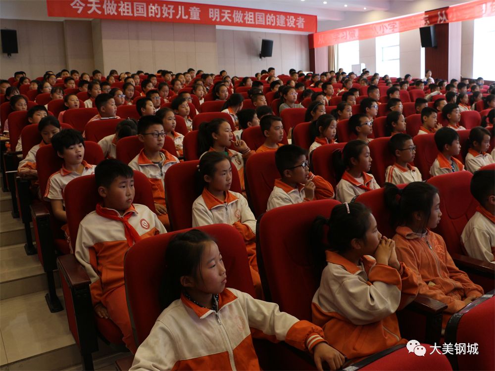 国学学生集体朗诵_学生国学_国学学生对老师行礼视频讲解