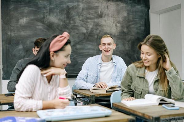 上海法国学校学费_lfs上海法国学校_上海法国学校