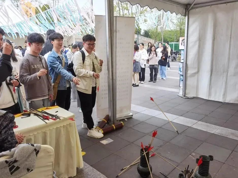 国学大学有哪些_国学大学诵读完整版_大学  国学