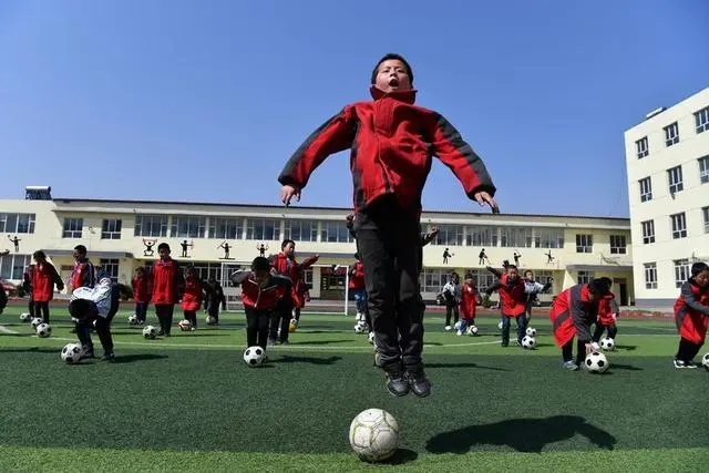 体育学校中国排名第几_中国学校体育_中国体育学校哪个学校比较好