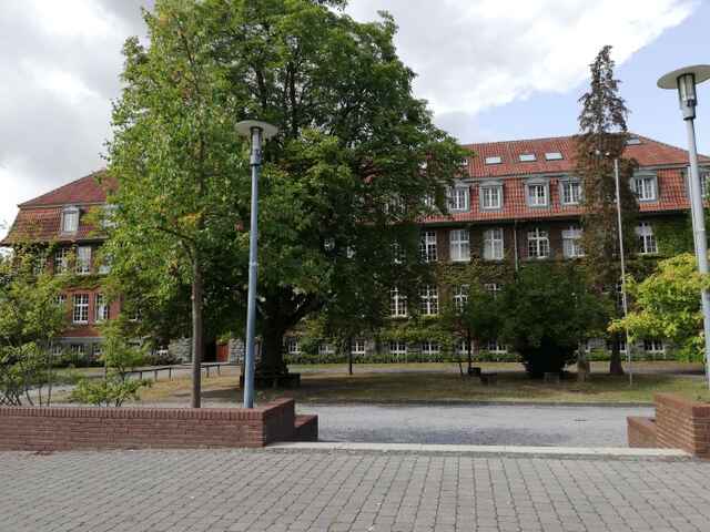 德国学校放假时间_德国学校体育之父是_德国学校