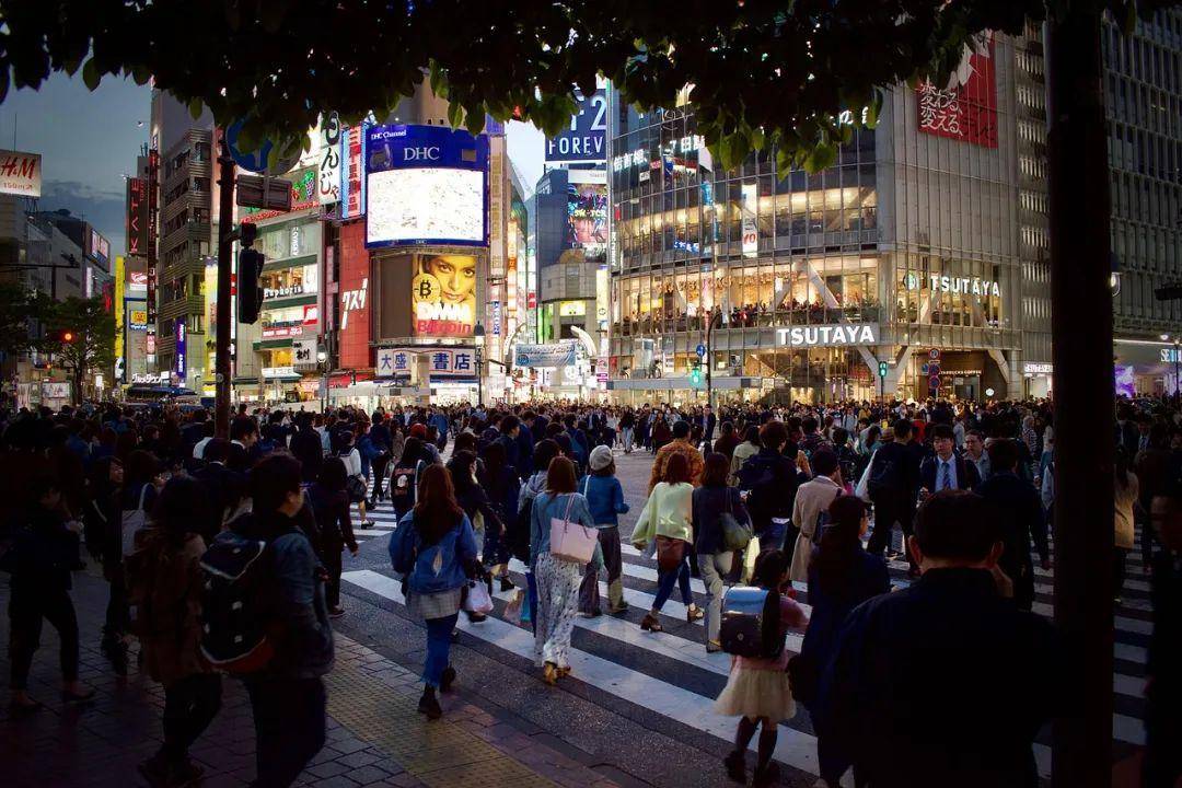 日本“一亿总中流”的幻梦、现实与未来 ｜《财经》书摘