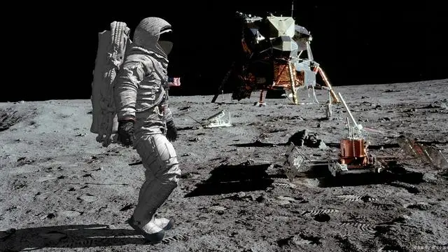 人类探索宇宙的事例300字_人类探索宇宙的历史故事_人类探索宇宙历程的资料200字
