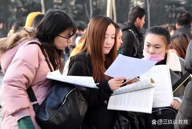 适应社会的生存法则_怎样适应社会_适应社会英语