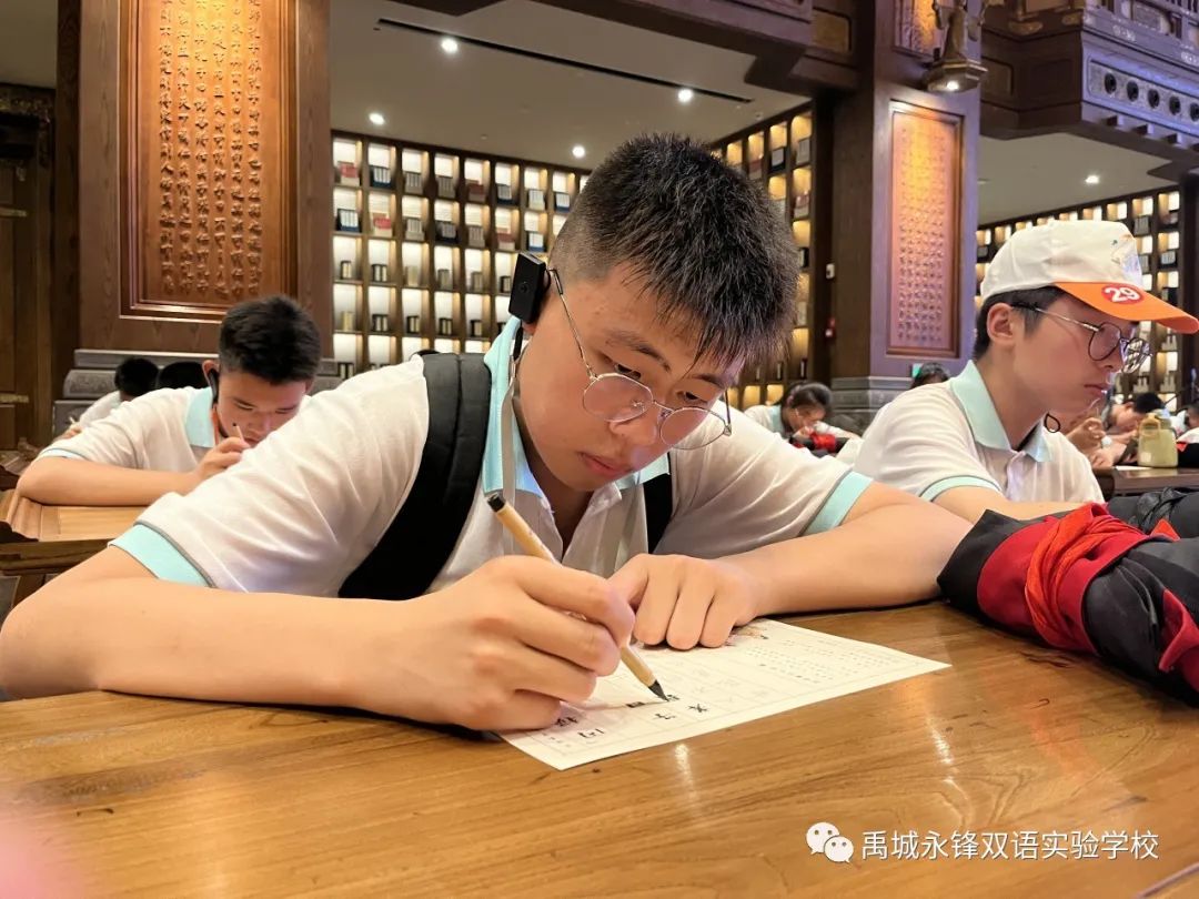 国学学校收费一年多少钱_国学学校哪里最好_学校国学
