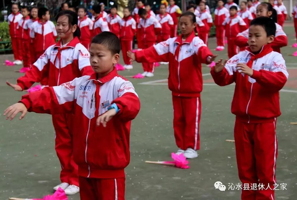 国学操天地玄黄台词_国学操_国学操千字文