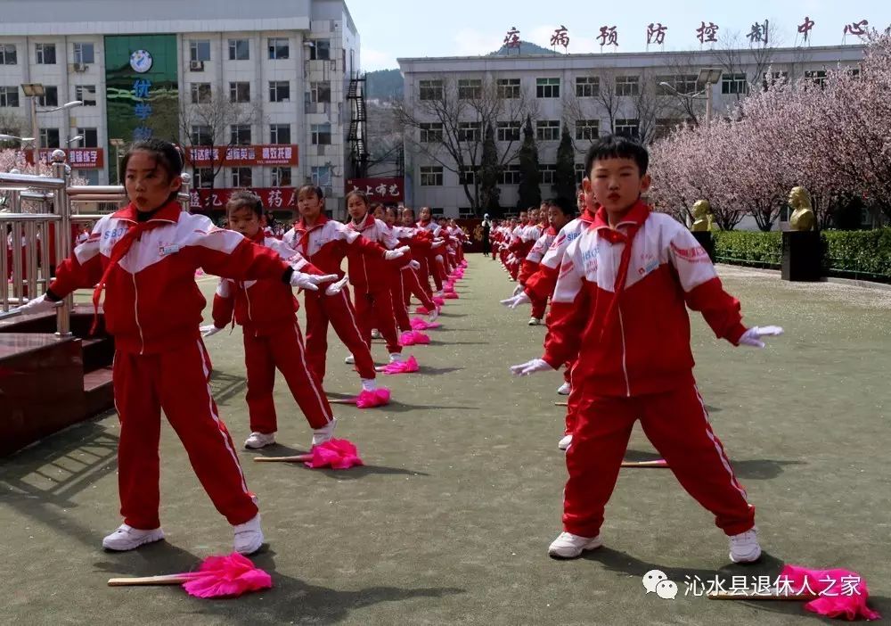 国学操千字文_国学操_国学操天地玄黄台词