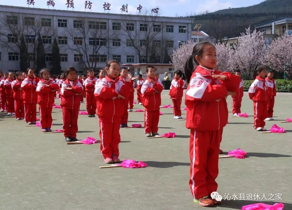国学操千字文_国学操_国学操天地玄黄台词