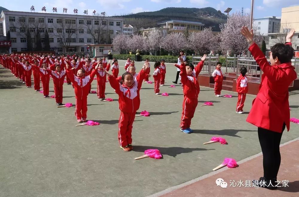 国学操_国学操千字文_国学操天地玄黄台词