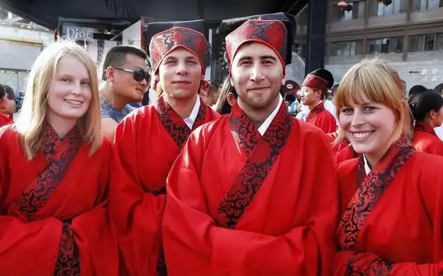 研究中国历史的外国人_外国历史学家说中国历史_外国人研究中国历史