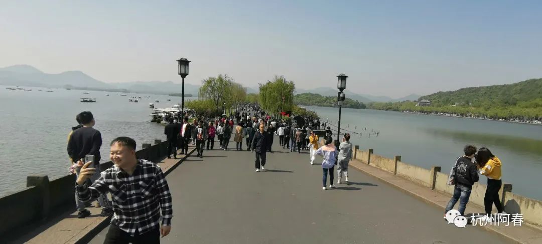 断桥的传说人物和历史_断桥中的人物_白堤和断桥历史人物