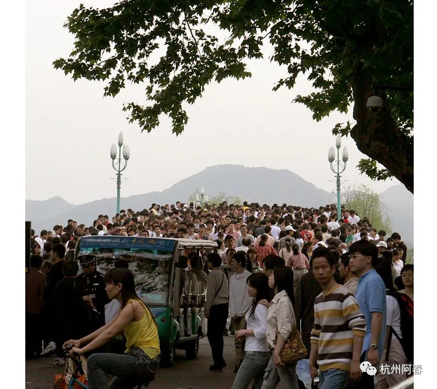 断桥中的人物_白堤和断桥历史人物_断桥的传说人物和历史