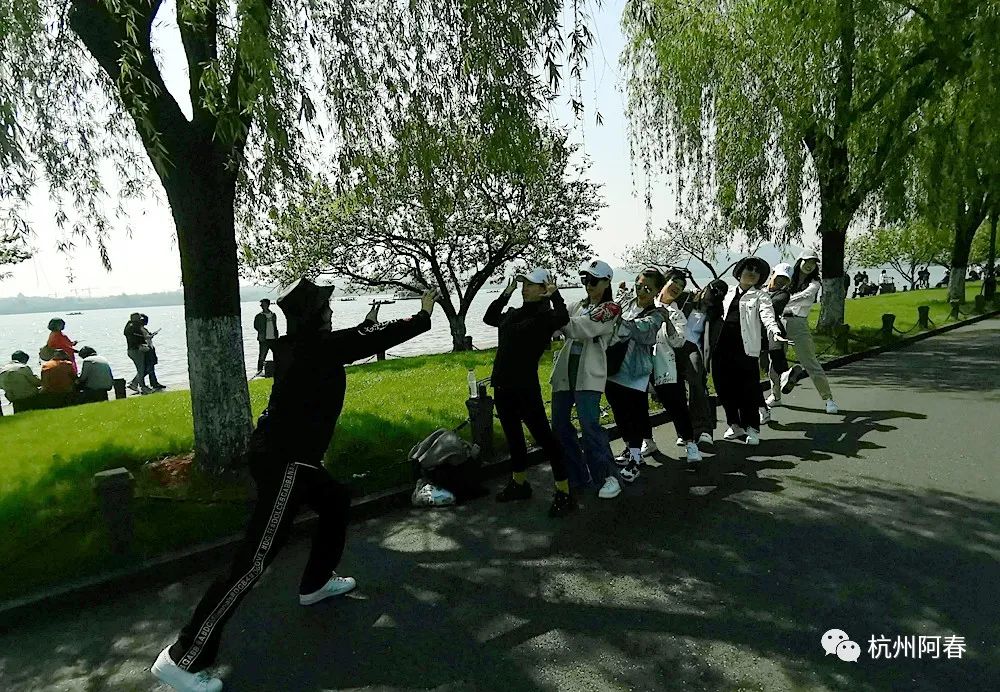 断桥的传说人物和历史_白堤和断桥历史人物_断桥中的人物