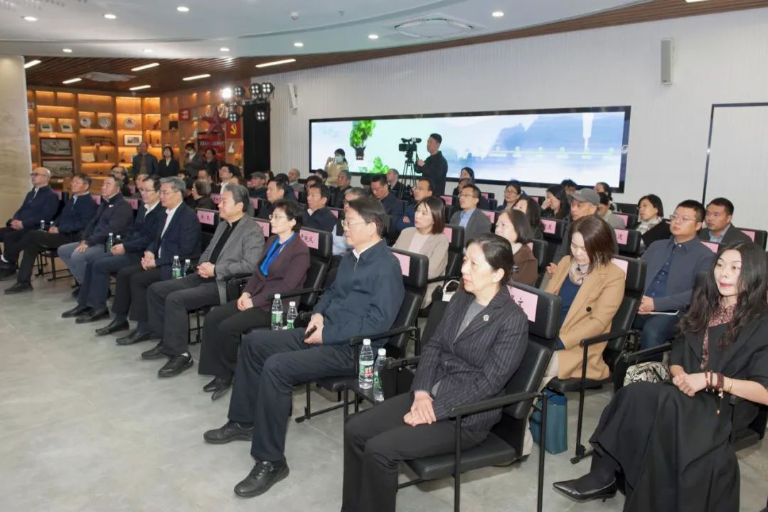 苏州文史_苏州文史资料选辑_苏州文史研究者邹绵绵简历
