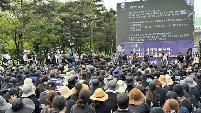 韩国学生压力有多大_韩国学生_韩国学生发型