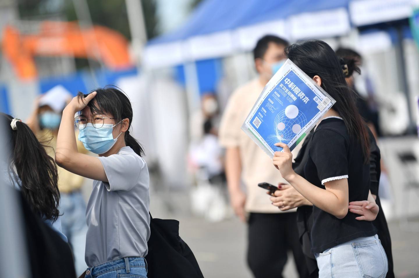 中国人力资本指数报告披露，全国劳动力人口平均年龄上升到39岁