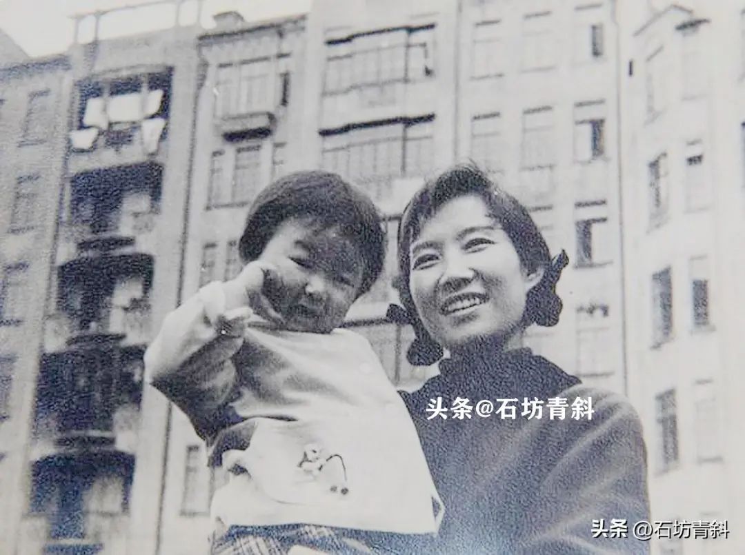 周公解梦梦见人哭_梦见人物_梦见人死了压成泥状