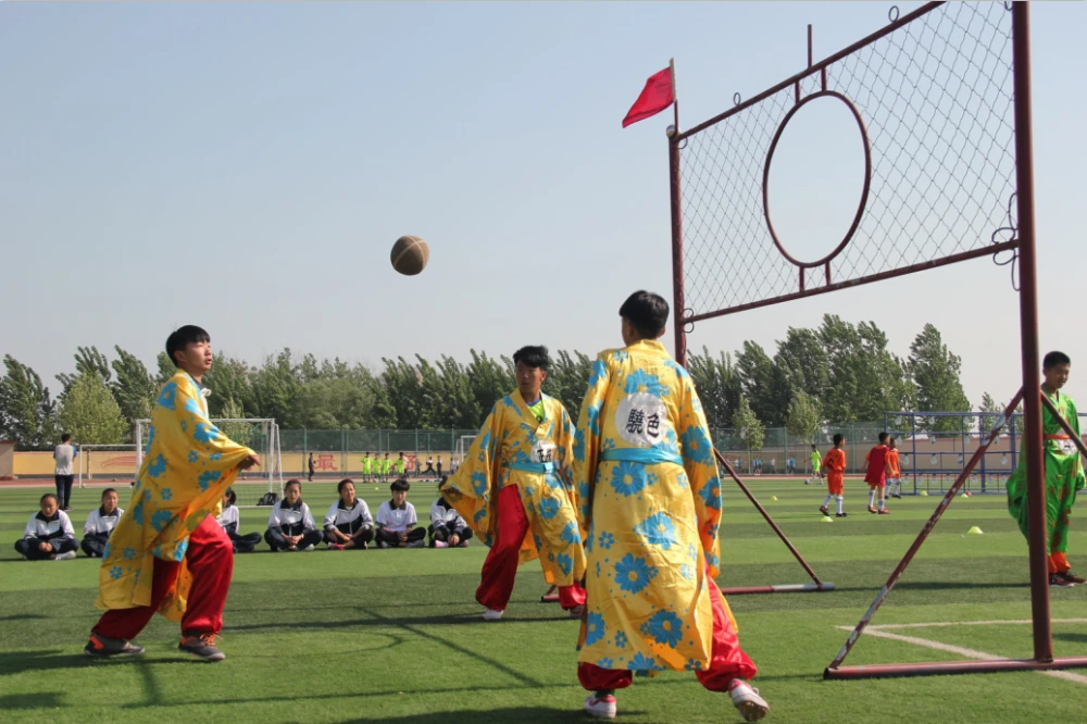 足球历史排名_足球历史简介_足球的历史